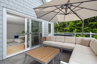 1535 E 5th Ave, Vancouver, BC V5N 1L6, Canada, ,  